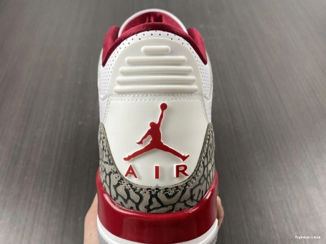HYPE Retro 3 Jordan Cardinal CT8532-126 Red 0705